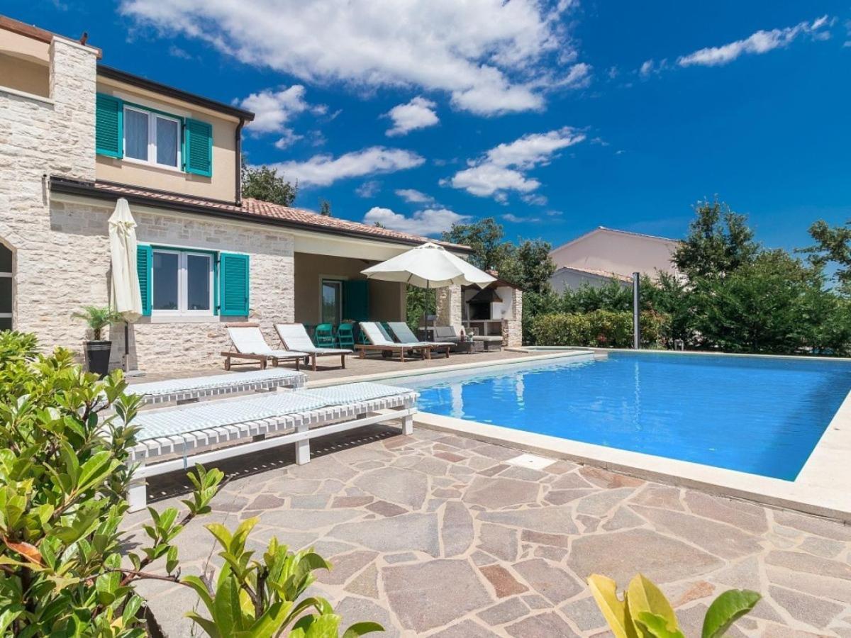 Villa Martha In Central Istria With Private Pool - Wellness & Table Tennis For 12 Persons Žminj Exterior foto